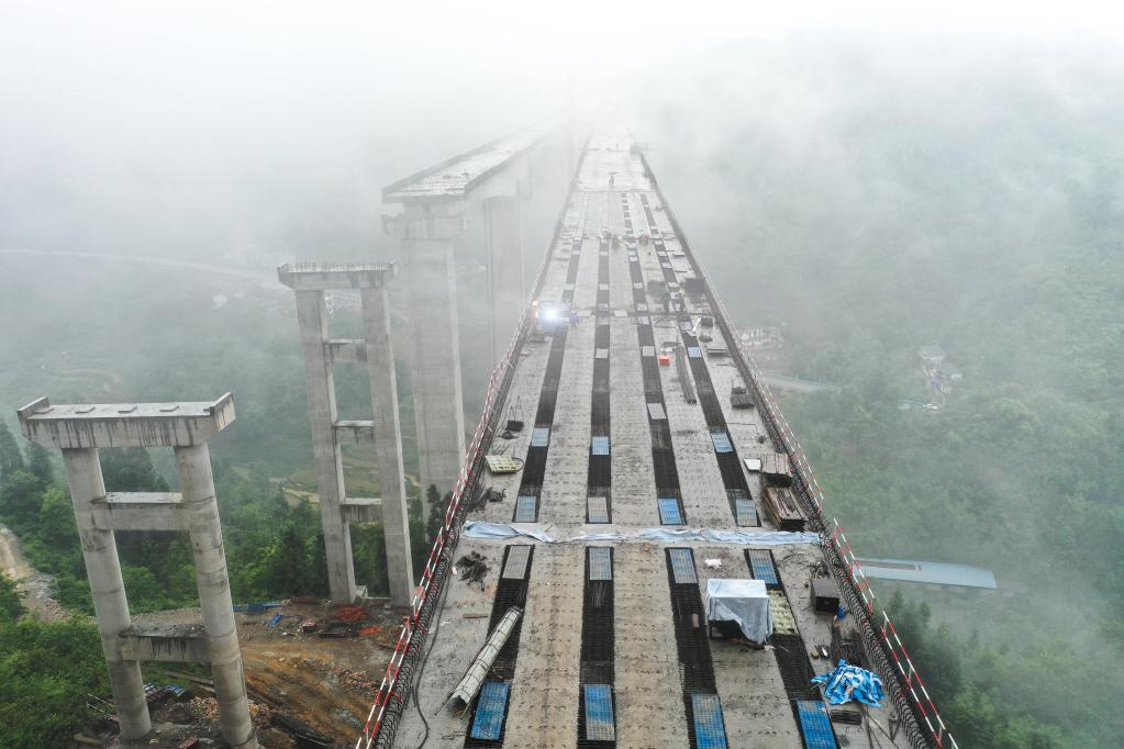 貴州六安高速建設(shè)有序推進