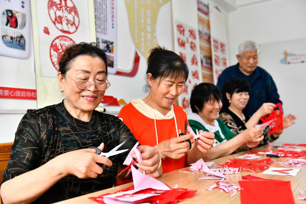 山東乳山：推進優(yōu)質養(yǎng)老 托起幸福晚年